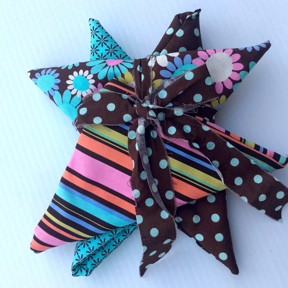 Vintage Fat Quarters - Stars, Polka Dots, Flowers, Asterisks & Color Mix